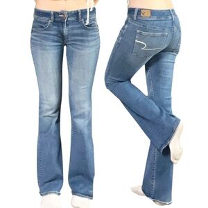 American Eagle | Kick Boot Low Rise Medium Blue Stretch Bootcut Jeans
